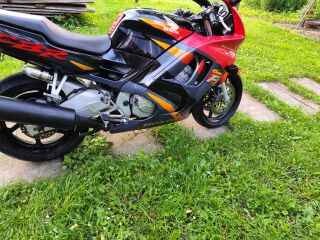 Honda CBR 600 F R4 78kW