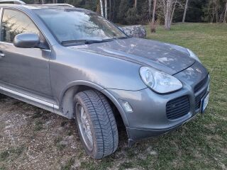 Porsche Cayenne Turbo 4.5 v8 331кВ