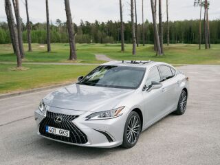 Lexus ES 300h 2.5 131kW