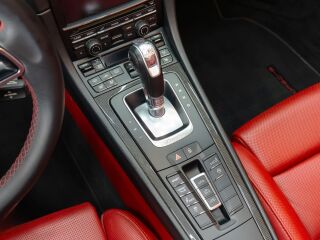 Porsche 911 Turbo S Cabrio 3.8 412kW