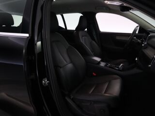Volvo XC40 AWD Inscription 2.0 R4 140кВ