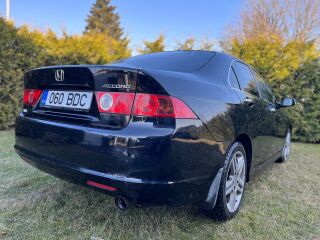 Honda Accord 2.0 114kW