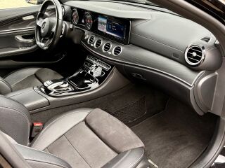 Mercedes-Benz E 220 AMG Package 2.0 R4 CDI 143kW