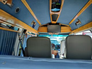 Ford Econoline 5.8 149kW