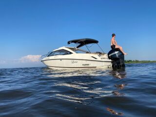 Flipper 670ST R4 200 Verado