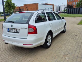 Skoda Octavia 4X4 Ambiente ATM 2.0 TDI 103кВ