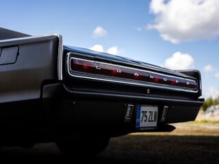 Dodge Charger 8.0 V8 450кВ