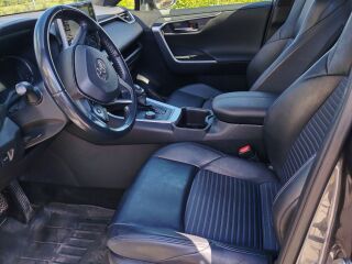 Toyota RAV4 2.5 131кВ