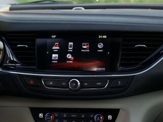 Opel Insignia OPC-line 1.5 121kW