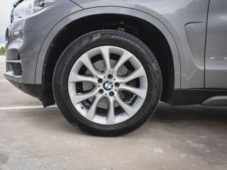 BMW X5 3.0 230kW