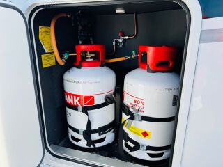 Kabe Super Crown 760LGB Victron Energy 930Ah Offgrid 2.0 155kW