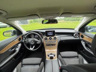 Mercedes-Benz C 220 2.1 125kW