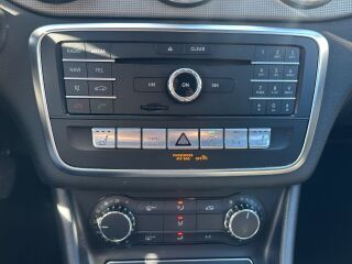 Mercedes-Benz CLA 180 1.6 90kW