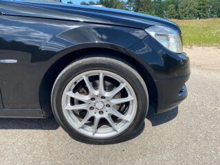 Mercedes-Benz C 200 2.1 100kW