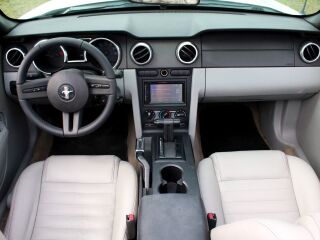 Ford Mustang 4.0 157кВ