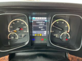 Mercedes-Benz Actros 1845 4x2 330кВ