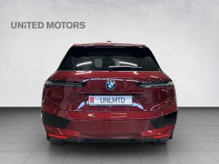 BMW iX xDrive 40 240кВ