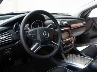 Mercedes-Benz R 350 3.0 195kW