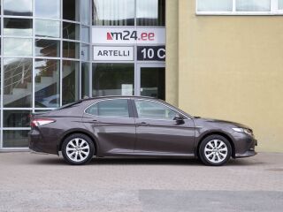 Toyota Camry 2.5 Hybrid 131kW