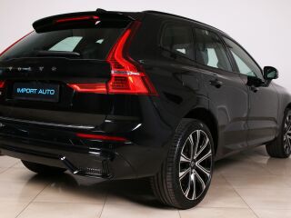 Volvo XC60 AWD R-DESIGN INTELLI SAFE PRO MY22 2.0 T6 Recharge Plug In Hybrid 251kW
