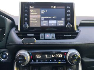 Toyota RAV4 Luxury Plus 129кВ
