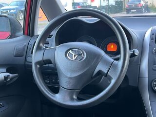 Toyota Auris 1.6 R4 91kW