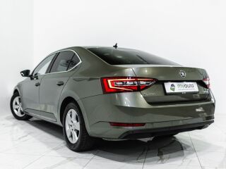 Skoda Superb Facelift Ambition 1.8 132kW