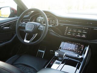 Audi RS Q8 4.0 441кВ