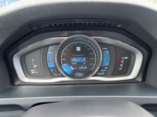 Volvo V60 SUMMUM AWD TWIN ENGINE Plug-In Hybrid 2.4 D6 158kW