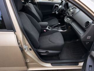 Toyota RAV4 2.0 116kW
