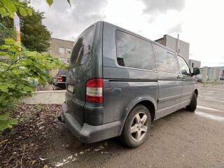 Volkswagen Multivan Highline 2.5 128кВ