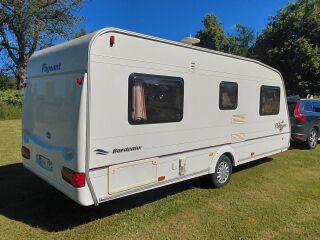 Bailey Pagana bordeaux