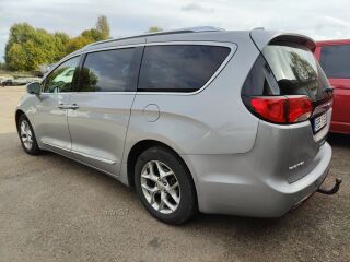 Chrysler Pacifica 3.6 214kW