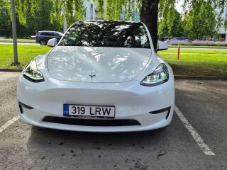 Tesla Model Y Long Range  Dual Motor  AWD  378kW 153kW