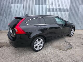 Volvo V60 Ocean Race Onyx Black 2.0 88кВ