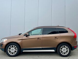 Volvo XC60 AWD Summum 2.4 D5 136кВ
