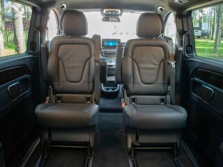 Mercedes-Benz V 250 4M AMG Extra-Long 7s FL 2.0 d 140kW