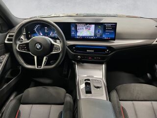 BMW 330 i xDrive Touring M-Sportpakett LCI 2.0 R4 190kW