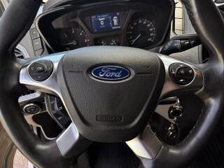 Ford Tourneo Custom Long family 2.0 125kW
