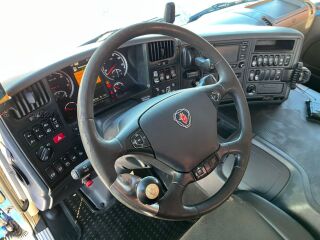 Scania P360 6x2*4 265kW