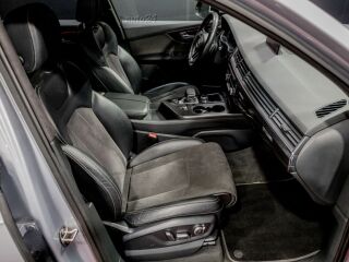 Audi Q7 S-Line plus 3.0 200kW