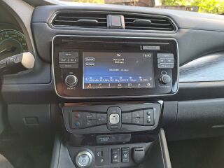 Nissan LEAF 90кВ