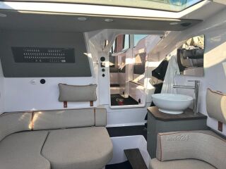 Axopar 37 Cabin + 2 x Mercury 300 hj V8 4.6 V8