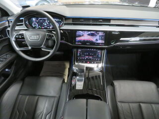 Audi A8 60 TFSI e quattro 3.0 340kW