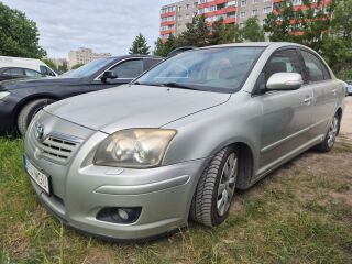 Toyota Avensis Facelift 2.0 108kW