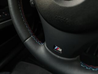 BMW 330 M-pakett 3.0 180кВ