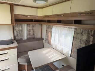 Hobby 400 SFE DE LUXE