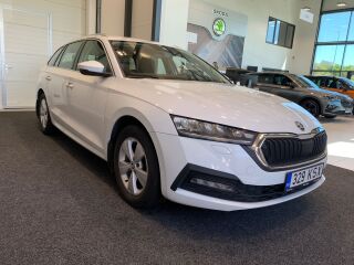 Skoda Octavia Combi Ambition TSI m-Hybrid 1.5 TSI 110кВ