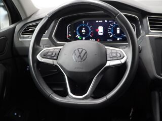 Volkswagen Tiguan Elegance eHybrid 1.4 TSI 110кВ