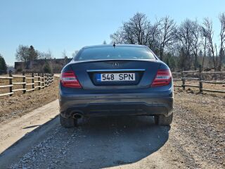 Mercedes-Benz C 220 W204 2.1 125kW